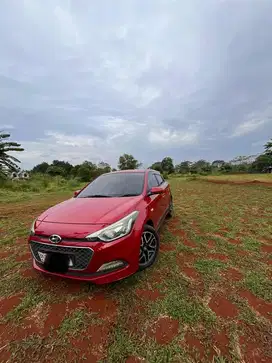 Dijual Hyundai i20 Merah Metalik