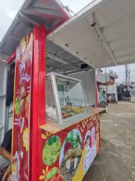 Booth container