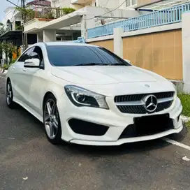 (CASH) Mercedes Benz CLA200 AMG 2015