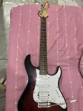 Yamaha pacifica 112j