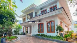 Rumah Mewah Harga Sudah Dibawah NJOP di Jl Kintamani Mega Kuningan
