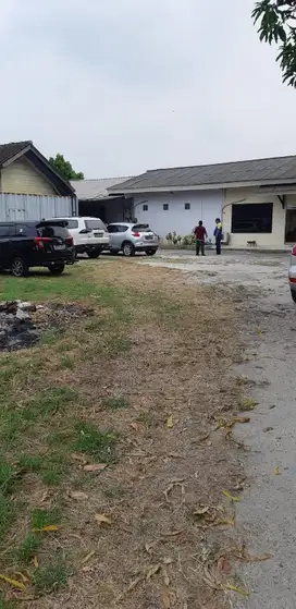 Di Jual Tanah + Bangunan di Jln KH Hasyim Ashari Cipondoh  Tangerang