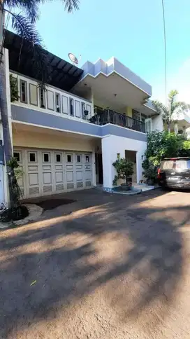DIJUAL CEPAT MURAH RUMAH MEWAH CLUSTER TERINTEGRASI MAL KEMANG VILLAGE