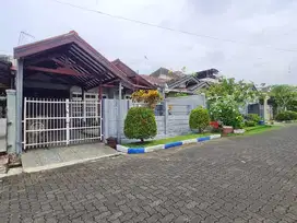 Termurah! Rumah Siap Huni di Araya Blok Depan. SHM 200m²