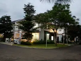 Rumah 2 Lantai Hook di Cluster Cynthia, Summarecon Bandung