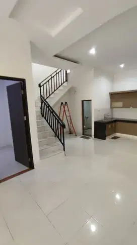 Sewa Rumah Tanjung Duren 6x15 Dengan 3 Kamar Tidur 2 Lantai 55 Juta
