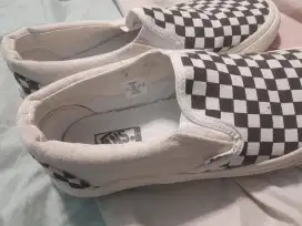 Sapatu vans made in china size 7.0 kondisi masih gress