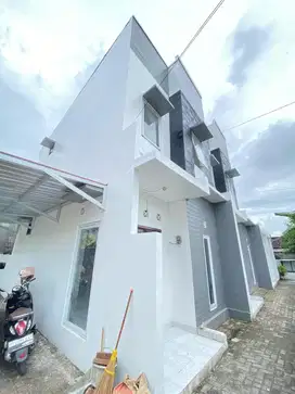 Paviliun Komersial 4 Unit Timur Tajem Unriyo