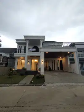 Dijual cepat rumah di cluster depan sentul city