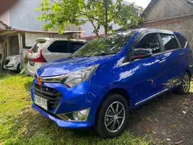Jual daihatsu sigra R deluxe MT 2016