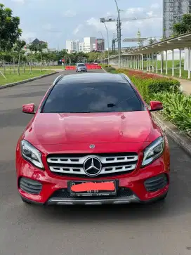 Mercedes Benz GLA 200 AMG Line 1.3