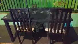 Kulkas 1 pintu dan. Meja makan