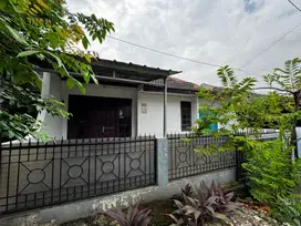 Disewakan Rumah 2 Kamar Tidur di Kawasan perumahan