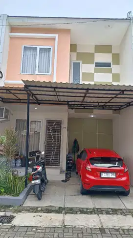 Rumah 2 Lantai View Gunung Salak