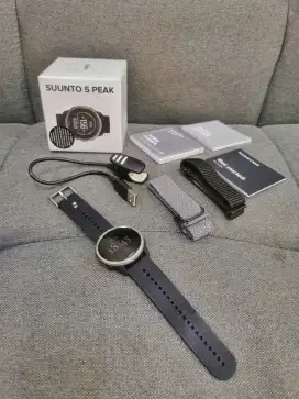 Suunto 5 Peak Black