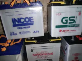Aki accu mobil cabutan bergaransi antar pasang lokasi