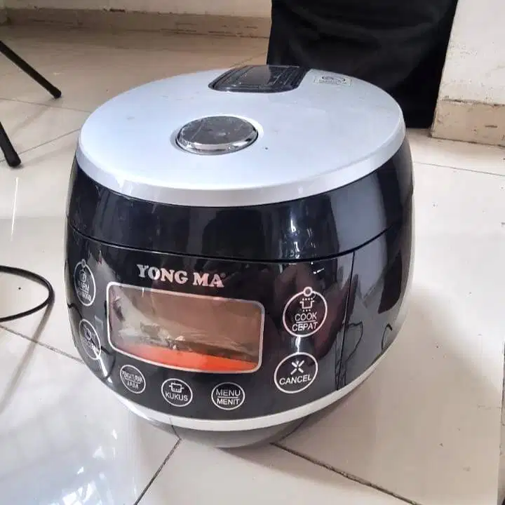 YONG MA RICE COOKER DIGITAL MAGIC COM MEGIKOM 1.8L BELUM PERNAH SERVIS