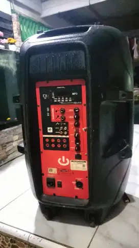 Speaker 15 in bekas Crimson