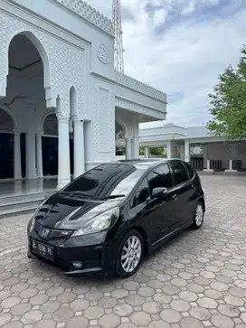 Di jual honda jazz Rs 2013 At