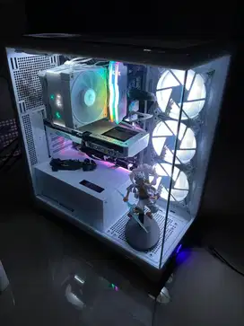 PC GAMING ALL WHITE I5 13600K RTX 4060 GOOD CONDITION
