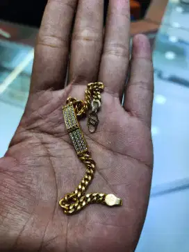 Terima jual emas,bisa COD ke lokasi