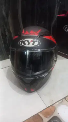 HELM KYT FALCON FR SPIKE ukuran M