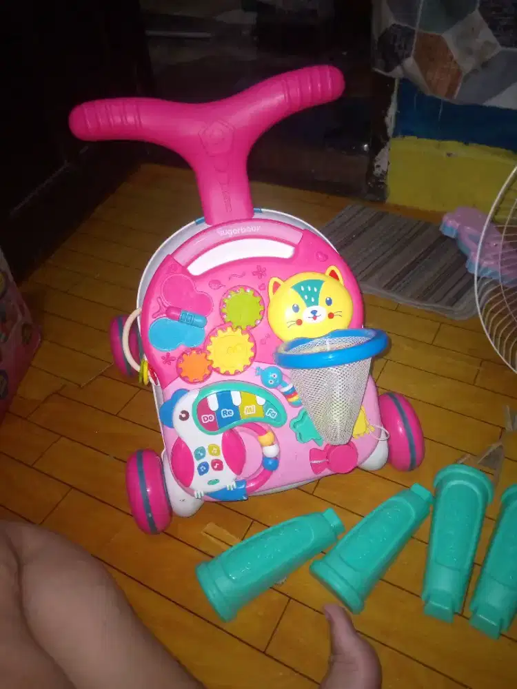 Mainan  PUSH WALKER