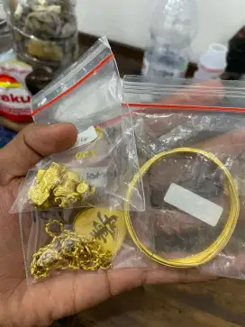 Terima jual emas segala kondisi(bisa COD) k lokasi