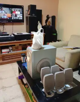 Jual cepat home theater merk Polytron suara agem
