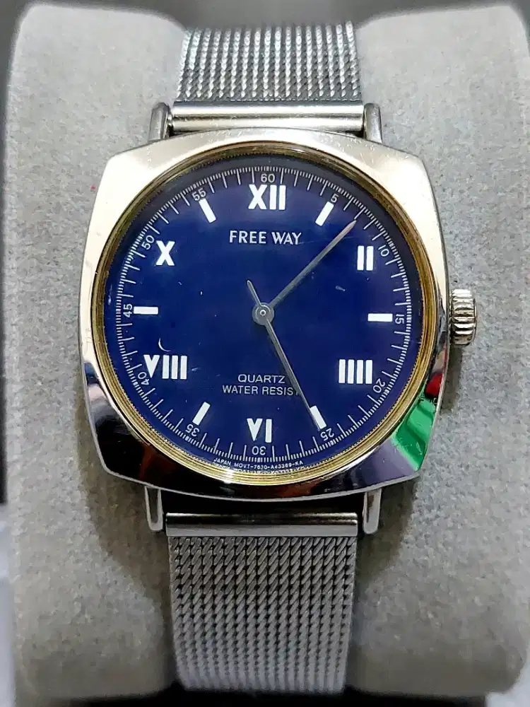 Jam tangan pria Citizen freeway