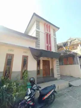 Disewakan Rumah Cluster lokasi Area Waru, Gentan