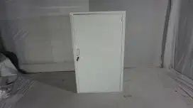 lemari narkotik ukuran sedang 2 pintu