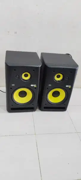 Speaker aktif krk rokit 10 3