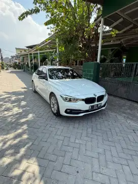 DIJUAL BMW 320i LCi 2016