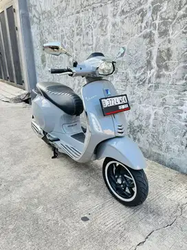 Vespa Sprint 2024 km 3.700 nama pribadi