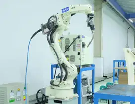 WELDING ROBOTIC