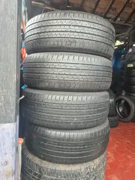 Ban copotan Crv turbo Turbo Bridgestoen Duller H/L 235/60 R18 80%.4pcs