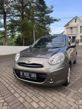 Nissan March AT 2011