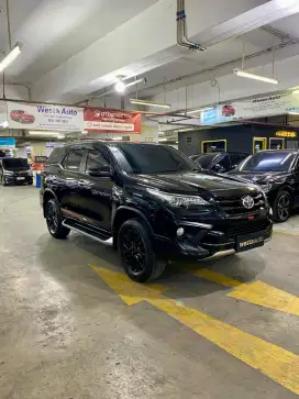 KM 79rb Toyota Fortuner VRZ TRD Diesel AT 2018 Like New 2019
