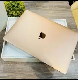 Macbook air retina 13 inch 2020 core i3 i5 8GB/256GB