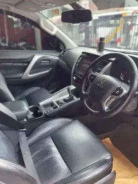 Mitsubishi Pajero Sport Limited 2020