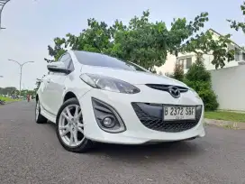 Mazda 2 R AT 2011