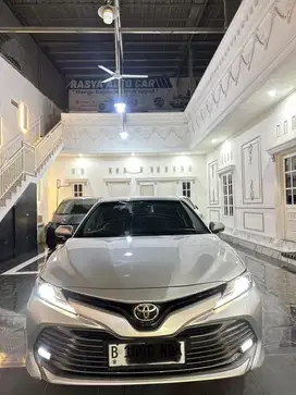 All New Camry 2.5 2019 Istimewa Km low antik service record jual cepat