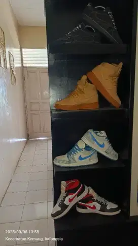 Sepatu nike 41dan 40 pilihan 90 %