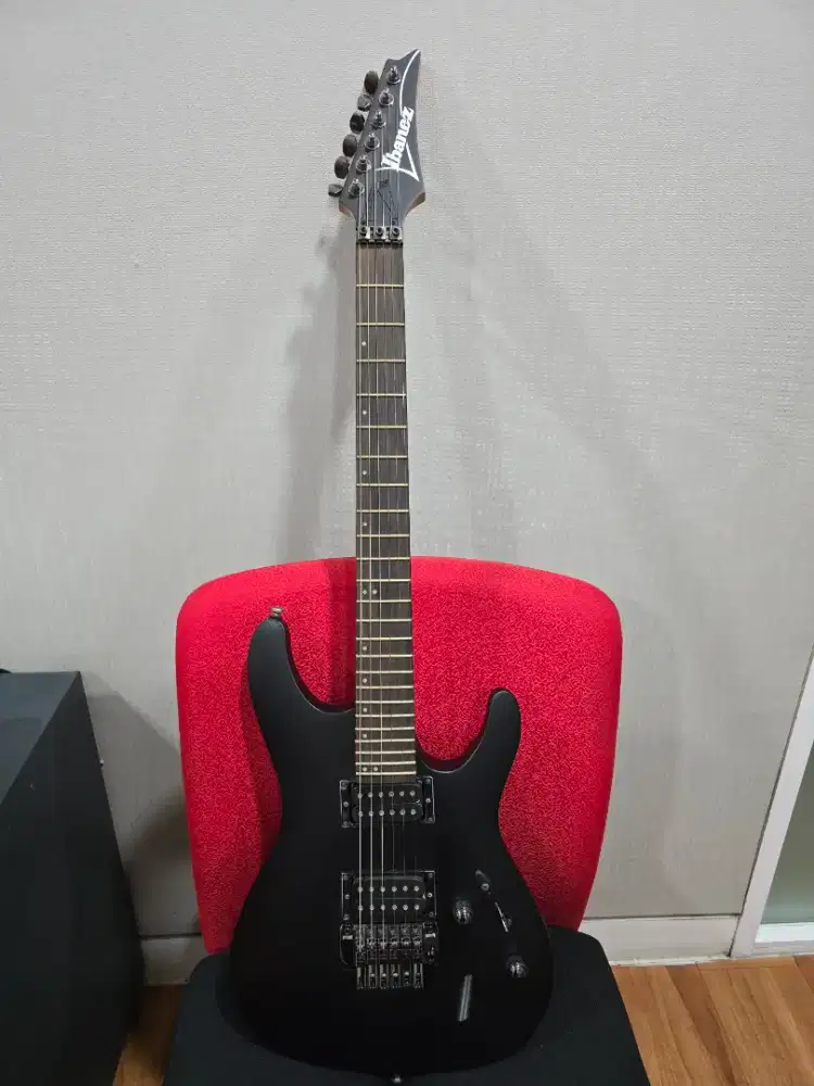 GITAR IBANEZ S520