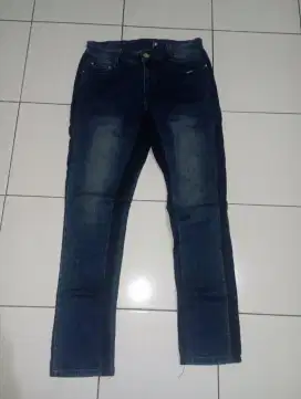 Celana jeans wanita
