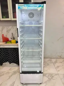 Showcase polytron