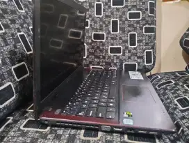 Asus x550vx BABY ROG core i7 -7700Hq RAM 16 SSD 512/NVIDIA GTX