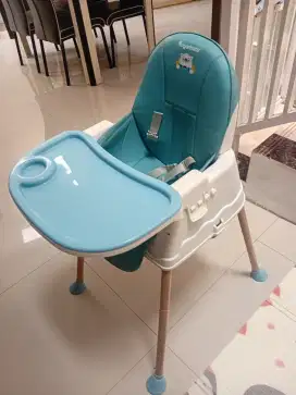 Meja makan bayi merek sugarbaby
