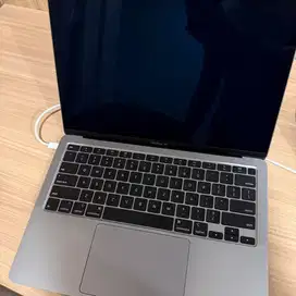 Macbook air 13 inch 2020